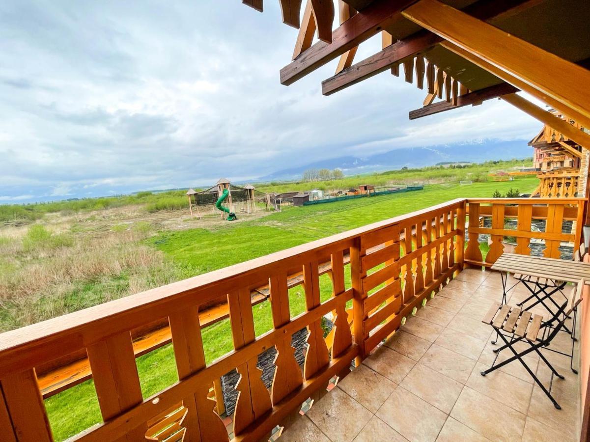 Apartment With Terrace & Amazing View Vel'ka Lomnica Extérieur photo